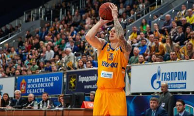 Έφυγε από τον Ολυμπιακό και… ξανάνιωσε ο Τίμα! (photo)