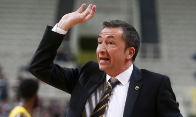 Μπάνκι: «Πρέπει να βρούμε παίκτη, να είναι διαθέσιμος άμεσα»