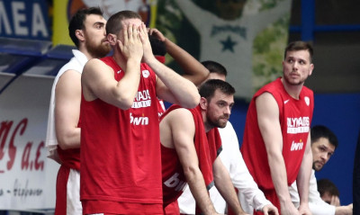 Μόνοι τους θα φύγουν;