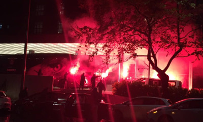 ΠΑΟΚ: Το γλέντι των οπαδών συνεχίστηκε στο «Μακεδονία Παλλάς» (video)