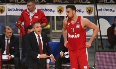 Μπλατ: «Τέλος η σεζόν για Στρέλνιεκς, υψηλού επιπέδου οι διαιτητές»