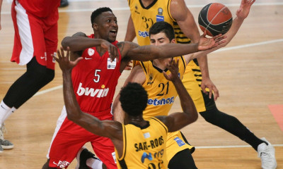 «Αγκαλιά» με την έκτη θέση ο Ολυμπιακός, ηττημένη αλλά δεύτερη η ΑΕΚ και... οδεύει Α2 η Κύμη!