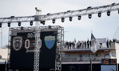 ΠΑΟΚ-Λεβαδειακός: Και στις... ταράτσες με επικό πανό για τη φιέστα! (photos)