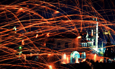 Κροτίδες και βεγγαλικά: Hλιθιότητα ή απλά ένα έθιμο;