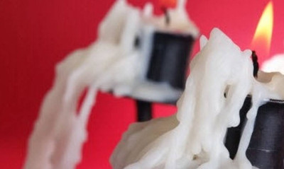 Εσταξε κερί από τις λαμπάδες στα ρούχα σας; Δείτε τι πρέπει να κάνετε για να τα καθαρίσετε (video)