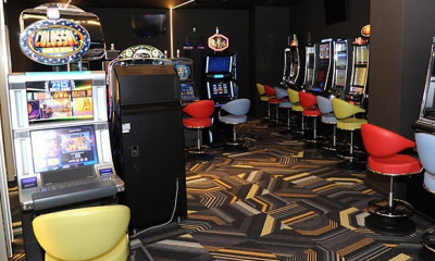 Περισσότερες από 80 συλλήψεις για παράνομα φρουτάκια τον Απρίλιο