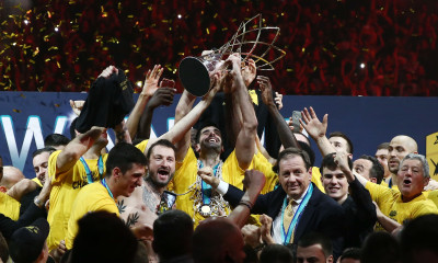 Μέσα από την κάμερα του Onsports.gr: Όταν η ΑΕΚ έγινε «Βασίλισσα» ξανά (videos)