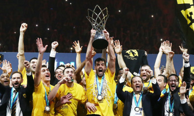 Σαν σήμερα: Η ΑΕΚ «Βασίλισσα» ξανά (photos+video)