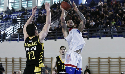 Μπέρι: «Δεν έχω ακούσει τίποτα για τραυματισμό, δεν παίζω επειδή δεν έχω πληρωθεί» (video)