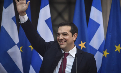 Τσίπρας: 13η σύνταξη, μείωση ΦΠΑ σε τρόφιμα, εστίαση και ενέργεια, κατάργηση εισφοράς αλληλεγγύης