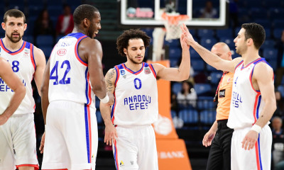 Με… σπασμένα φρένα η Εφές, 17η συνεχόμενη νίκη και κορυφή!