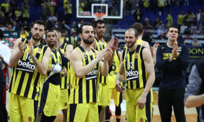 Η Φενέρμπαχτσε του Σλούκα έκανε μια... χαψιά τη Γαλατασαράι του Όγκαστ!