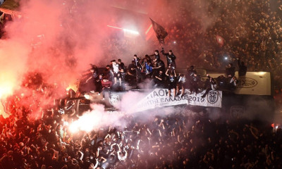 Πάρτι μέχρι το πρωί για τον ΠΑΟΚ: «Κάηκε» ο Λευκός Πύργος για το νταμπλ! (photos)
