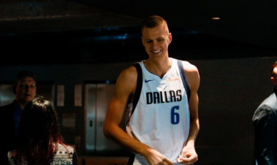 ΝΒΑ: Δέχθηκε επίθεση από Ρώσους ο Πορζίνγκις (video)