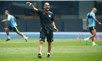 Πρώην παίκτης του Ολυμπιακού, πήρε συμβουλές από Γκουαρντιόλα (photos)