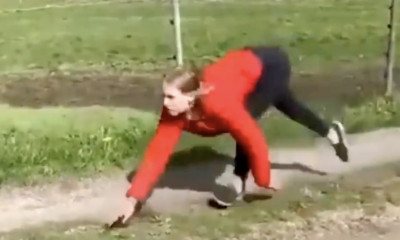 Δείτε τη γυναίκα που ζει σαν… άλογο (video)