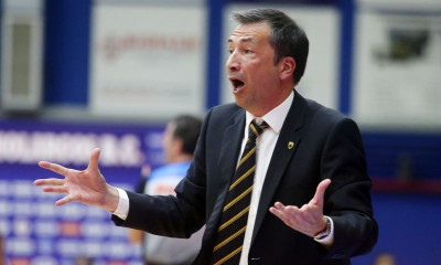 Εξελίξεις και μίτινγκ στην ΑΕΚ μετά τη «βαριά» ήττα στον Χολαργό