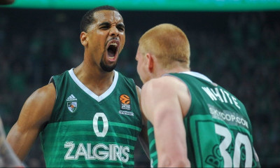 Ντέιβις για Ρεάλ: «Δεν έχω υπογράψει...» - Μόνο αν... τριπλασιαστεί το μπάτζετ θα μείνει Ζαλγκίρις!