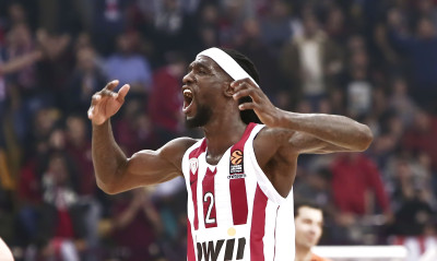 Το αινιγματικό ποστ του Oυέμπερ για τα χρωστούμενα (photo)