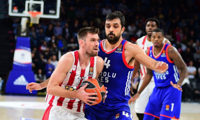 Ανανέωσε και ο Σιμόν με Εφές