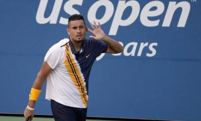 Ρολάν Γκαρός: Απέσυρε τη συμμετοχή του ο Κύργιος