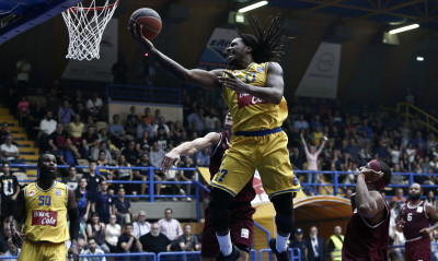 Περιστέρι-Ήφαιστος Λήμνου 74-64: Πάτησε «γκάζι» και πέρασε στα ημιτελικά