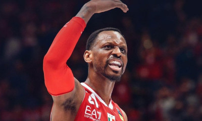 Έκανε την ανατροπή και πέρασε στα ημιτελικά η Αρμάνι