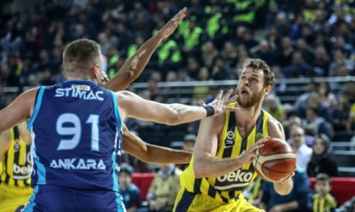 Την έκπληξη η Τουρκ Τέλεκομ που έμεινε «ζωντανή»