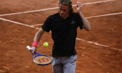 Μπαίνει στη μάχη του Roland Garros ο Τσιτσιπάς