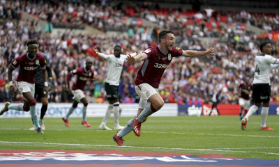 Επέστρεψε στην Premier League η Άστον Βίλα (photos)