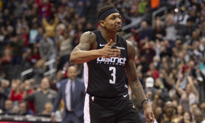 Ο Μπράντλεϊ Μπιλ πήρε «φωτιά» κι έβαλε 260 τρίποντα σε 18 λεπτά! (video)