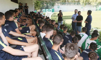 Παναθηναϊκός: Αυτά είπε ο Καραγκούνης στα παιδιά της ακαδημίας (video)