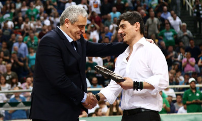 Παναθηναϊκός ΟΠΑΠ: Βράβευσε έναν από τους πιο πιστούς στρατιώτες του, τον Αργύρη Πεδουλάκη (vids)