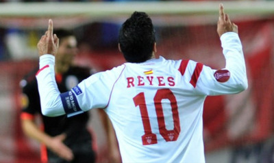 Σε λαϊκό προσκύνημα η σορός του Χοσέ Αντόνιο Ρέγες στο γήπεδο της Σεβίλλης