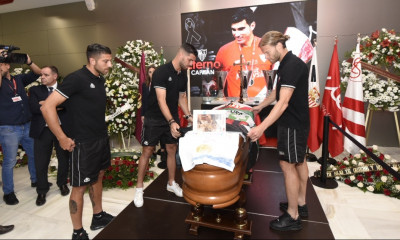 Η Σεβίλλη αποχαιρετά τον Χοσέ Αντόνιο Ρέγες (photos+videos)