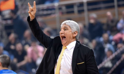 Επικό: Ο Παναγιώτης Γιαννάκης μιμείται τον Sin Boy υπό τους ήχους του «Μαμά»! (video)