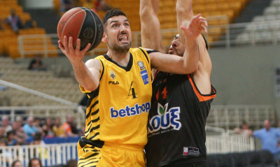 Η τριποντάρα... κερασάκι του Ξανθόπουλου στην εκπληκτική εμφάνιση του τρίτου δεκαλέπτου! (video)