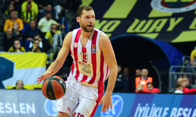 Ολυμπιακός: Πρόταση της Βαλένθια για Στρέλνιεκς