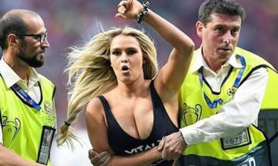 H «εισβολέας» του τελικού του Champions League ξαναχτύπησε (photos)