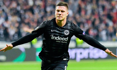 Ρεάλ Μαδρίτης: Έσκασε η «βόμβα» Γιόβιτς