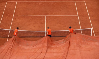 Διακοπή λόγω καιρού στο Ρολάν Γκαρός