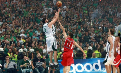 Σαν σήμερα: Όταν ο Φώτσης κέρδισε μόνος του τον Ολυμπιακό!