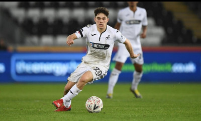 Στη Μάντσεστερ ο Τζέιμς! (photos)