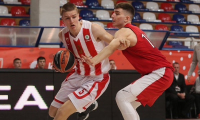 Ανανέωση με φόντο το μέλλον για Ερυθρό Αστέρα