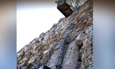 Από ιερός βράχος... γολγοθάς η Ακρόπολη για τα άτομα με ειδικές ανάγκες (video)