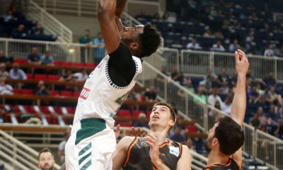 Aντετοκούνμπο: «Ονειρικό να παίζω τελικούς κόντρα στα αδέρφια μου τον Γκίκα και τον Σαλούστρο»