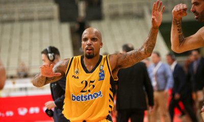 Διευκρινήσεις Θίοντορ: «Δεν μου χρωστάει η ΑΕΚ…»