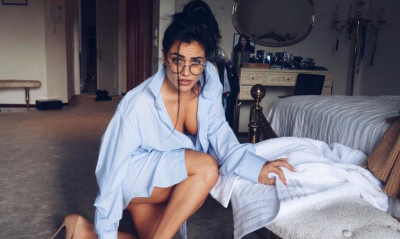 Ανήθικη πρόταση στην Κόνυ Μεταξά: «Πόσο πάει η βραδιά κούκλα;» (photos)