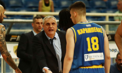 Πεδουλάκης: «Είναι εύκολο να κάνεις τον σκληρό στον Καράμπελα, δεν δικαιολογείται ο Σαντ-Ρος»