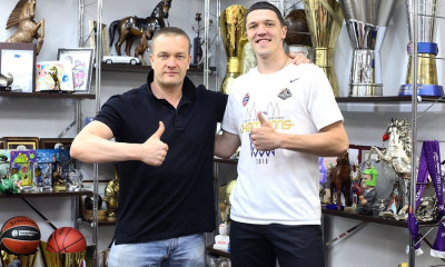 Παραμένει στην ΤΣΣΚΑ ο Αντόνοφ